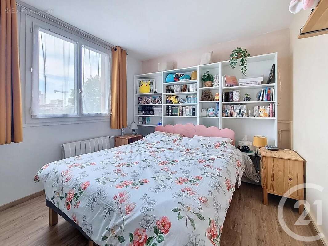 Appartement à COLOMBES