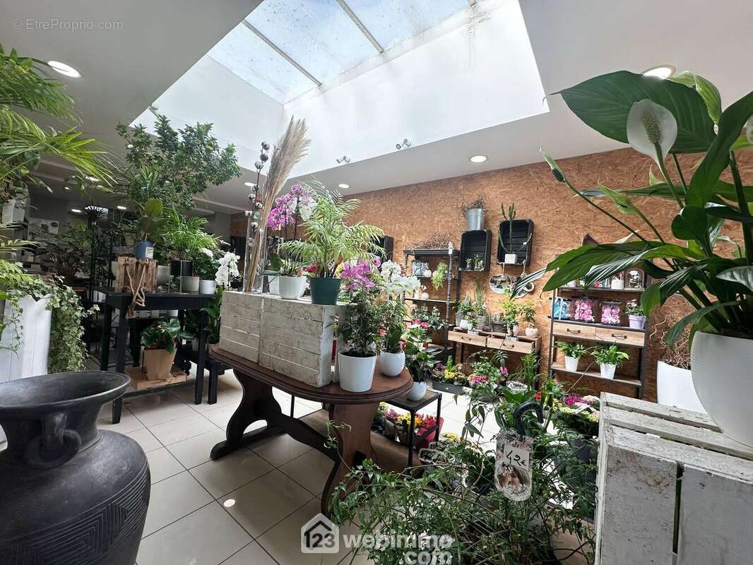 Vous apprécierez le puits de lumière - Commerce à LAON