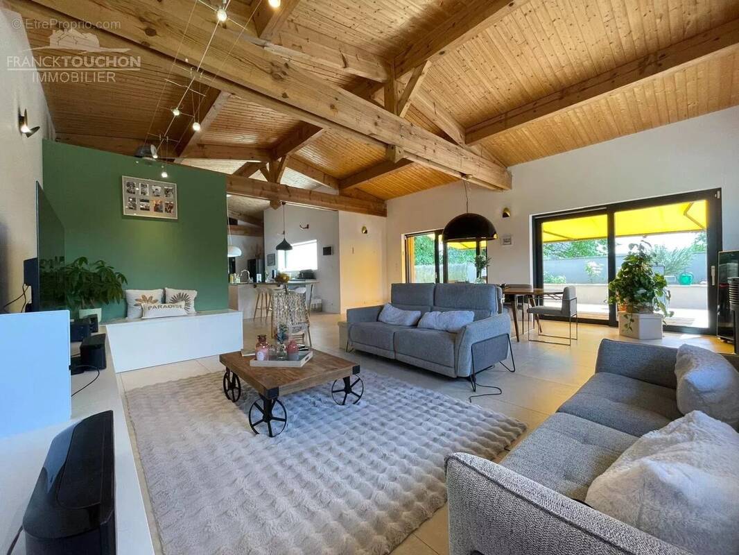 Maison à VILLEMANDEUR