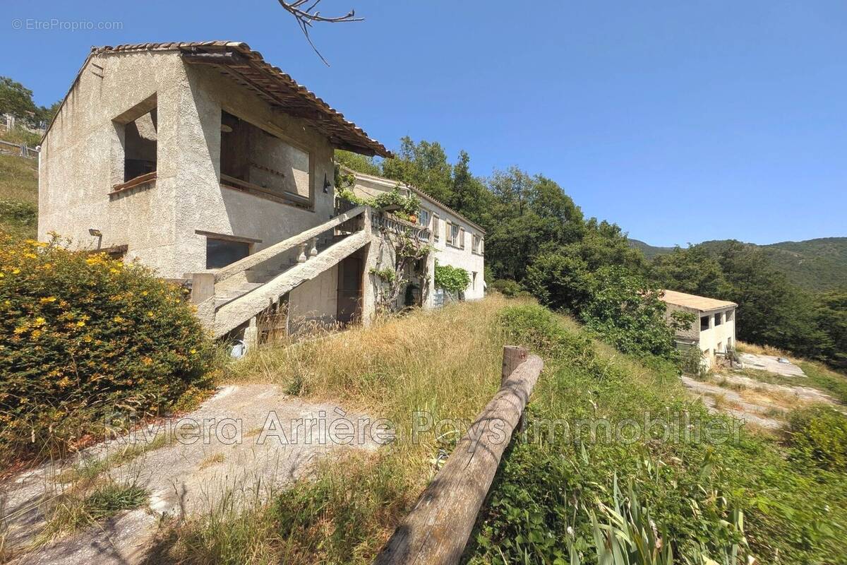 Maison à SAINT-ANTONIN