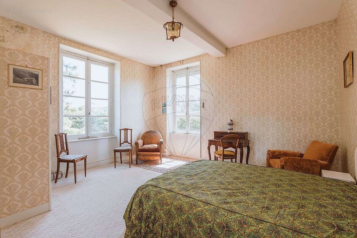 Maison à BAS-ET-LEZAT