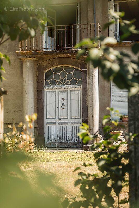 Maison à BAS-ET-LEZAT