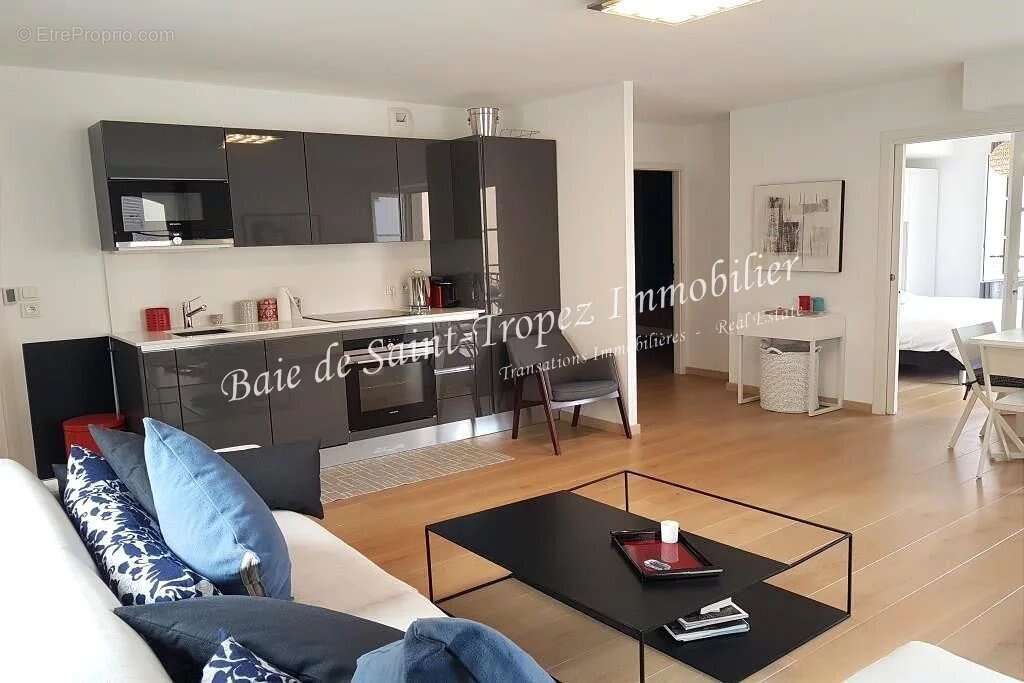 Appartement à SAINT-TROPEZ