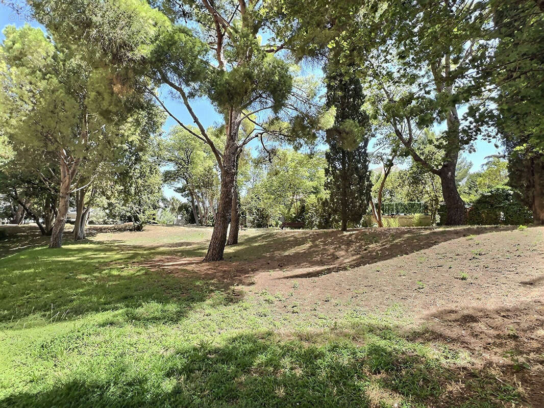 Appartement à MARSEILLE-9E