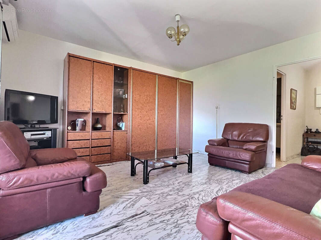 Appartement à MARSEILLE-9E