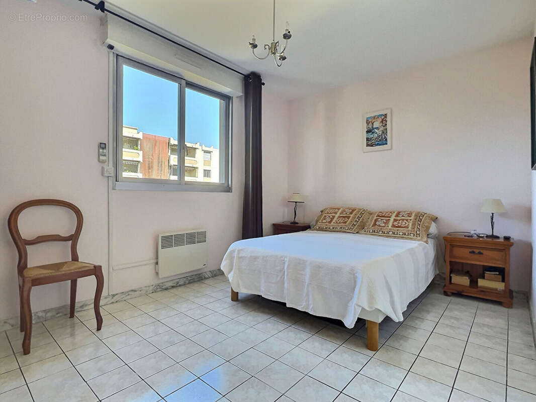 Appartement à MARSEILLE-9E