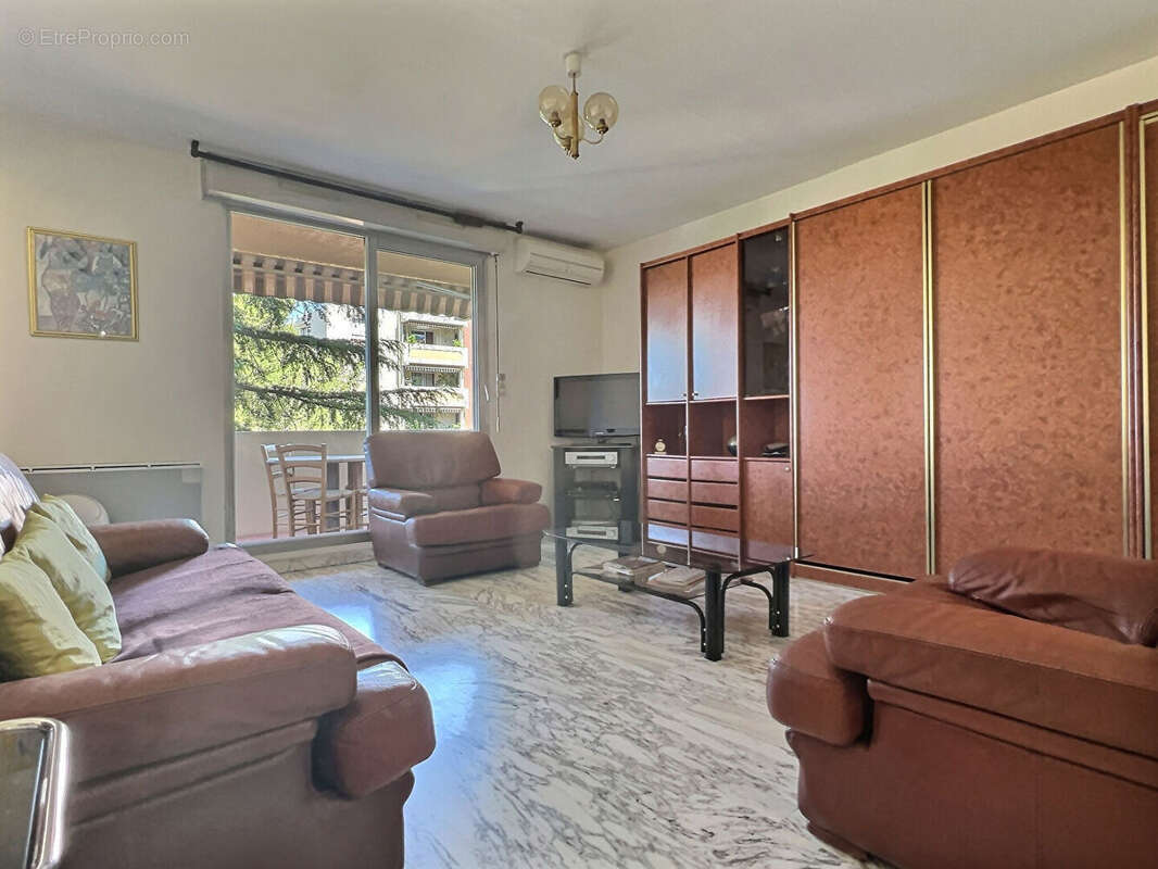 Appartement à MARSEILLE-9E