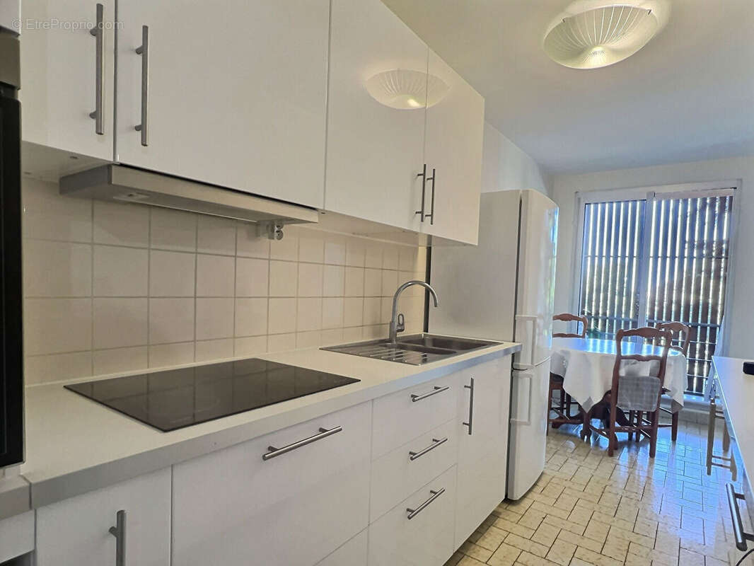 Appartement à MARSEILLE-9E