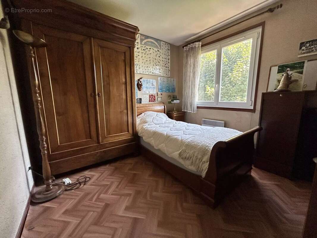 Maison à SAINT-JEAN-BONNEFONDS