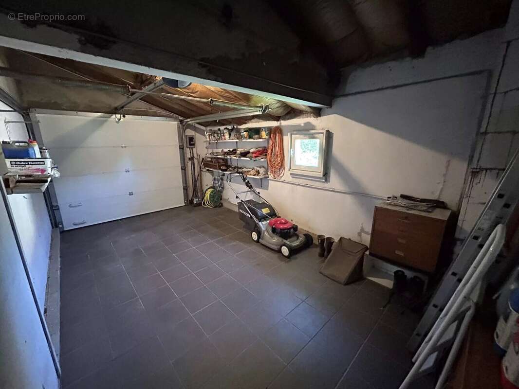 Maison à SAINT-JEAN-BONNEFONDS