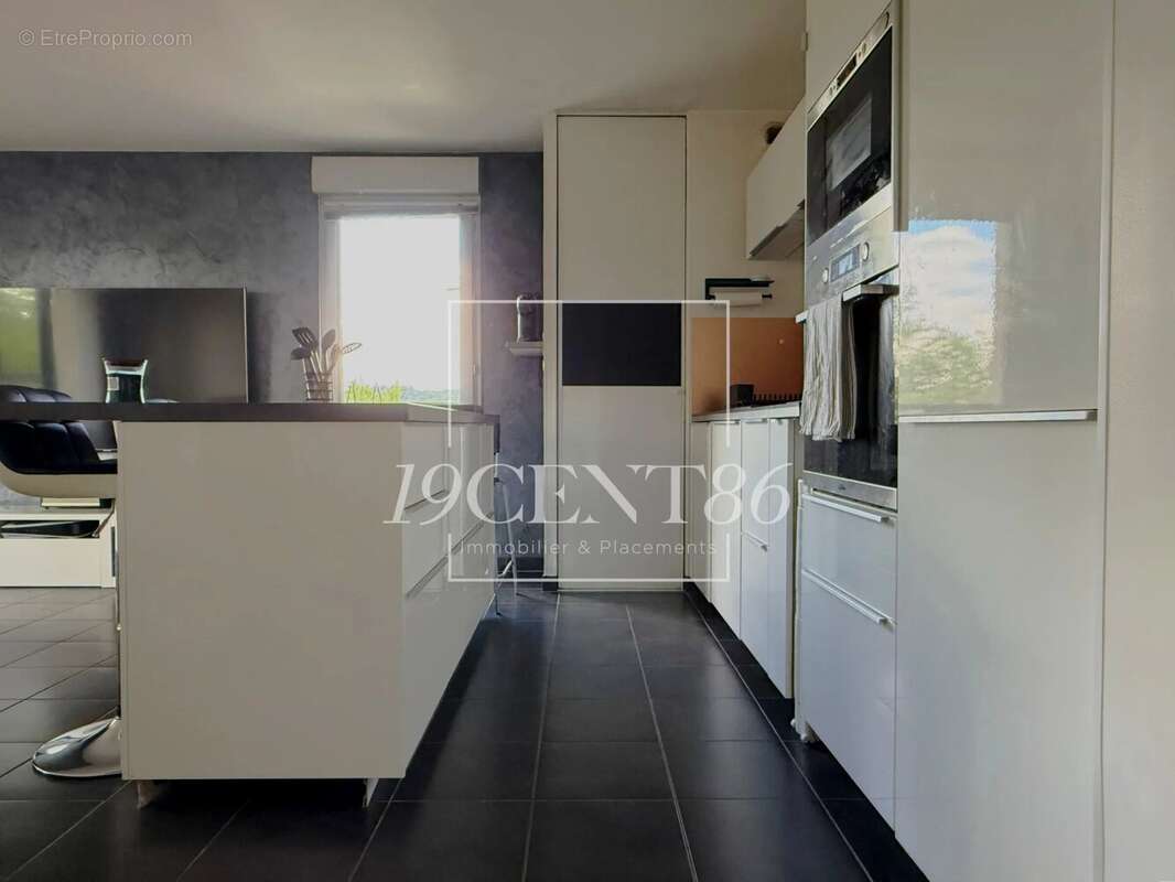 Appartement à BRIGNAIS