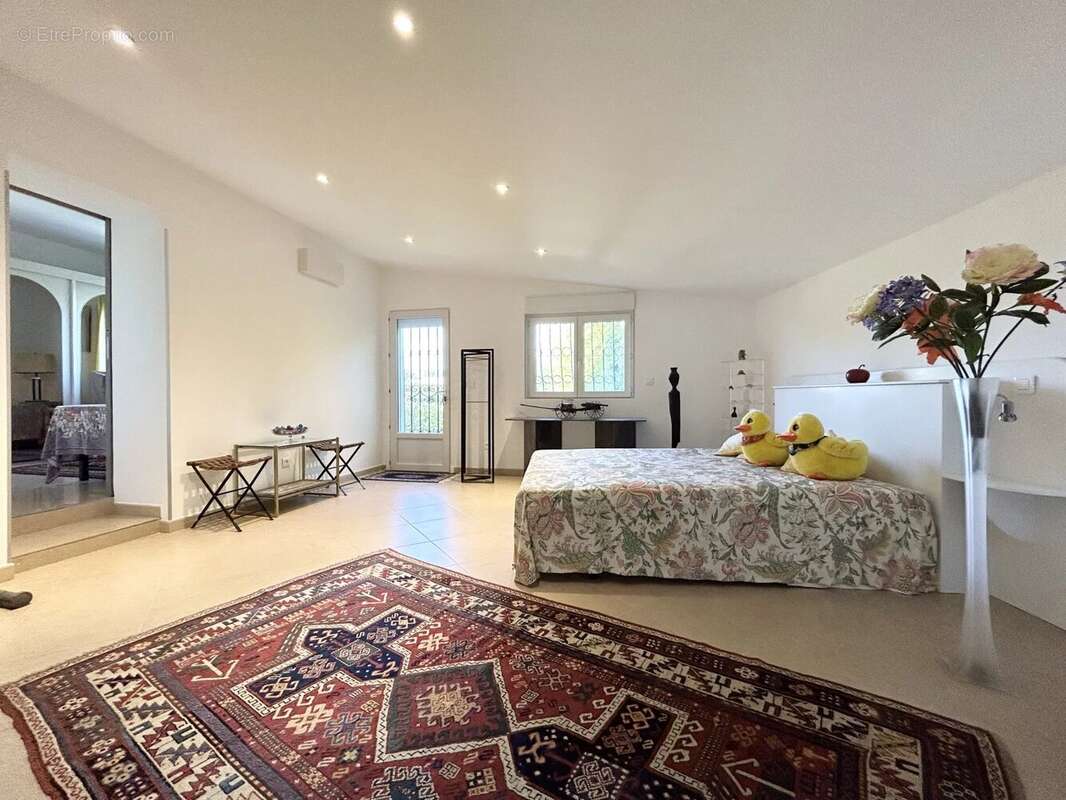 Appartement à LE CANNET