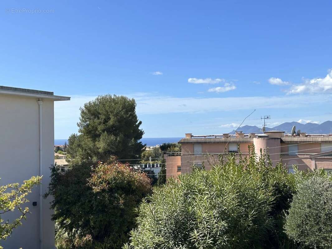 Appartement à LE CANNET