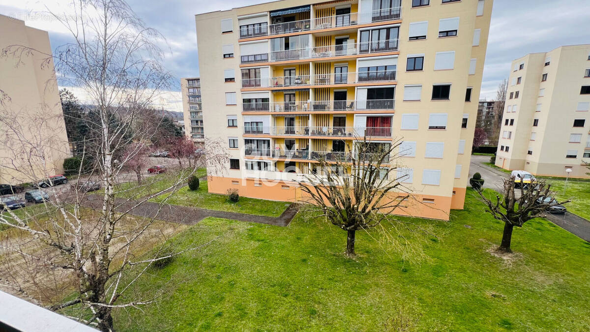 Appartement à BOURGOIN-JALLIEU
