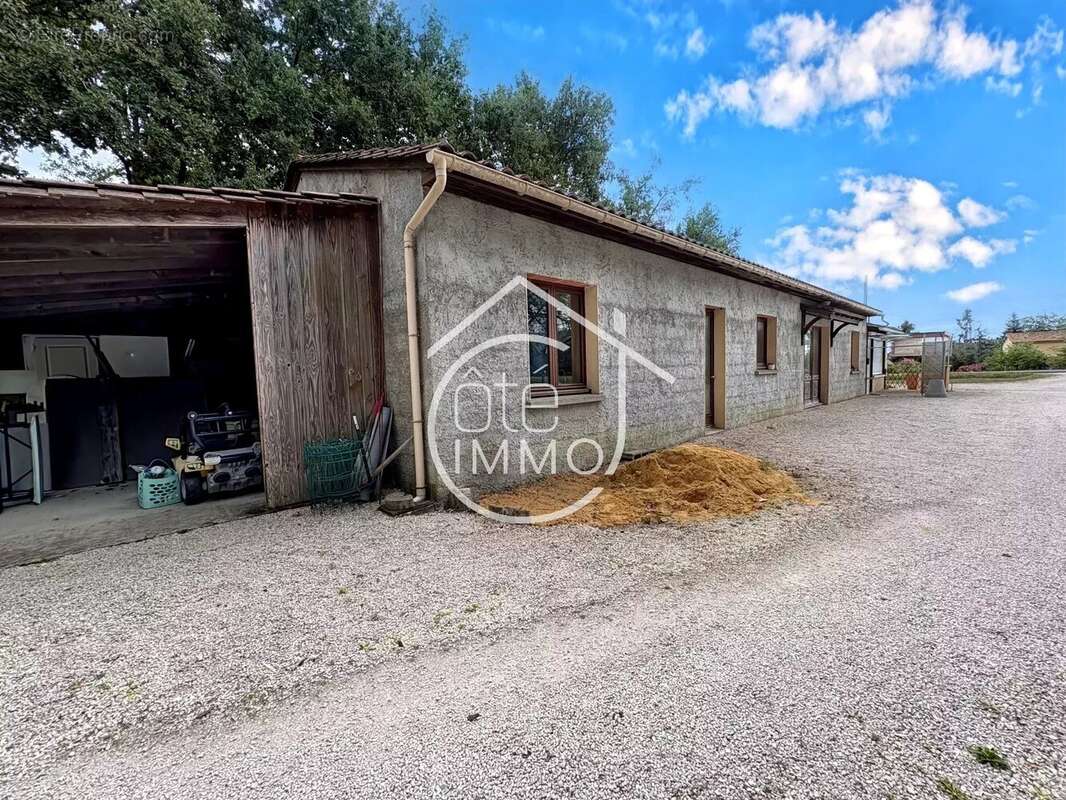 Maison à PRIGONRIEUX