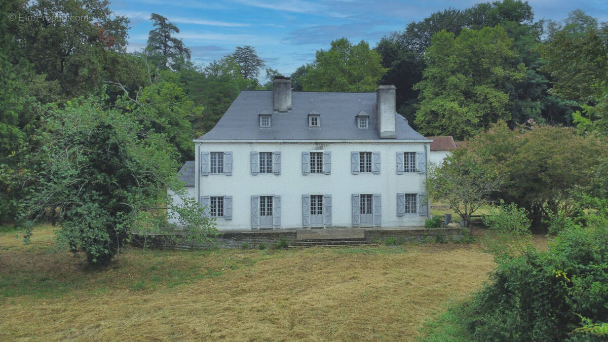 Photo 1 - Maison à LESCAR