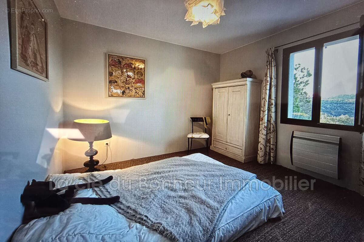 Maison à ESPARRON-DE-VERDON