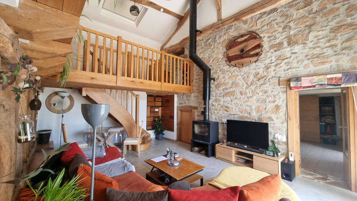 20250621_150513 - Maison à SAINT-SAUD-LACOUSSIERE