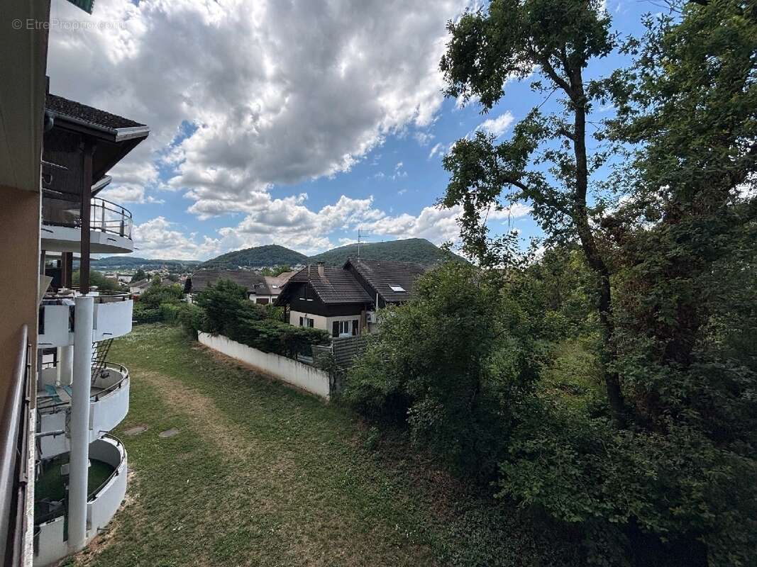 Appartement à VETRAZ-MONTHOUX