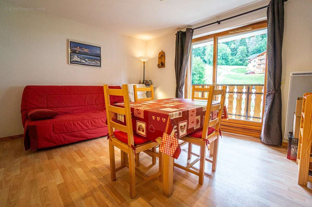 Appartement à THOLLON-LES-MEMISES