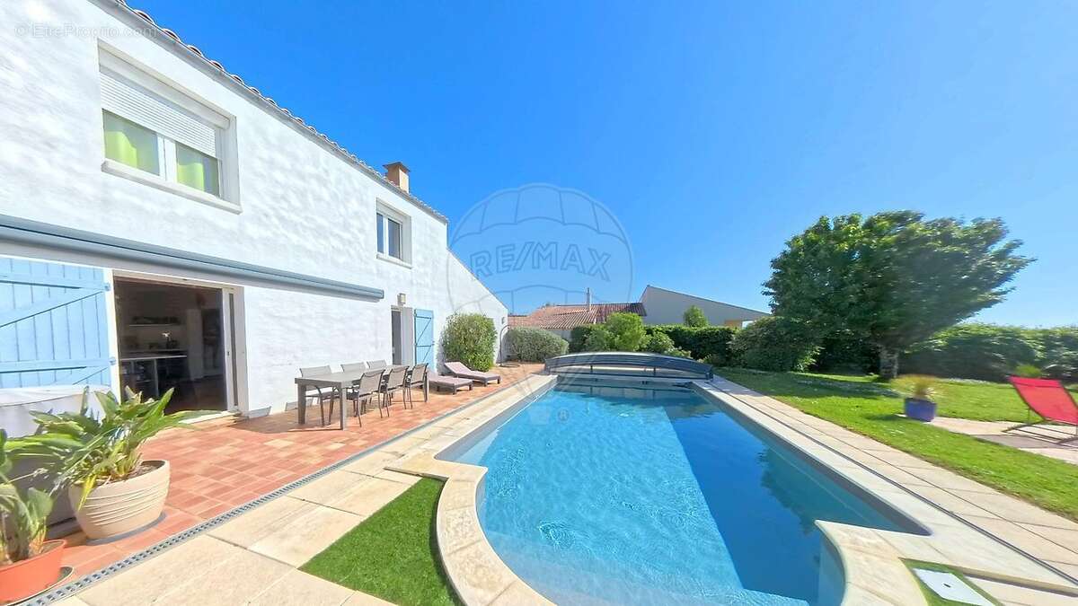 Maison à L&#039;HOUMEAU