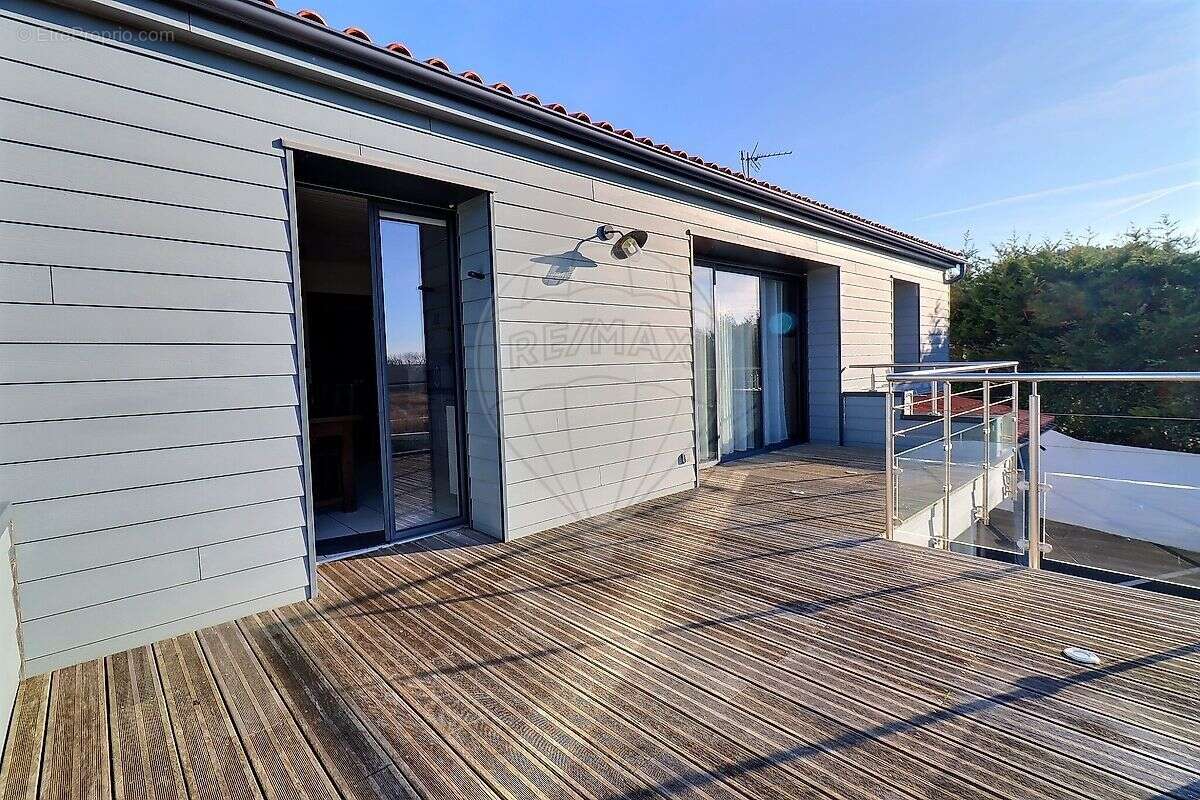 Maison à L&#039;HOUMEAU