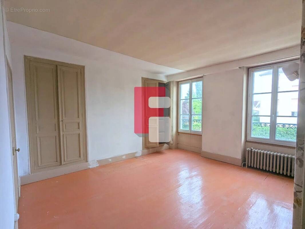 Maison à VENDEUVRE-SUR-BARSE