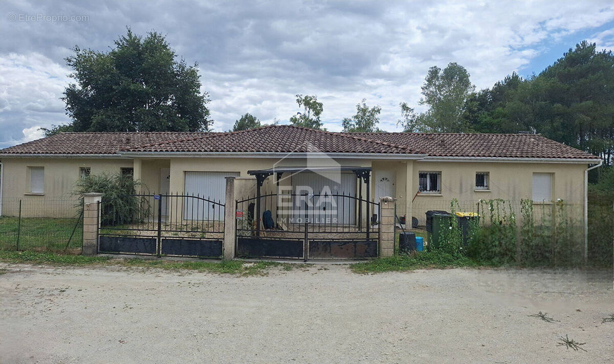 Maison à MONTPON-MENESTEROL