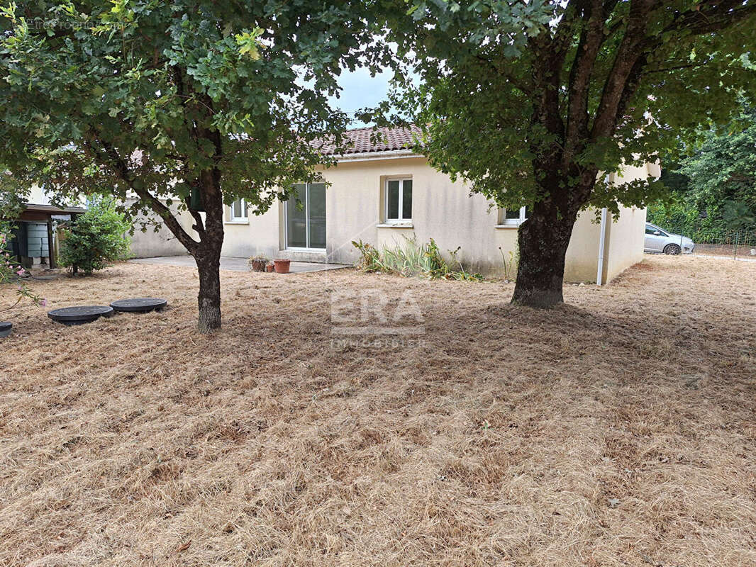 Maison à MONTPON-MENESTEROL