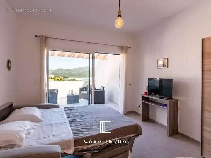Appartement à PORTO-VECCHIO