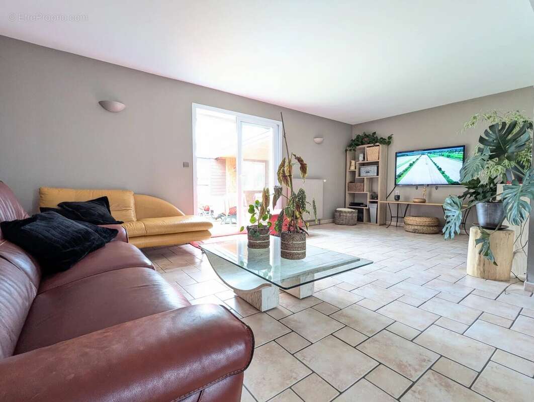 Maison à AUTHEUIL-AUTHOUILLET