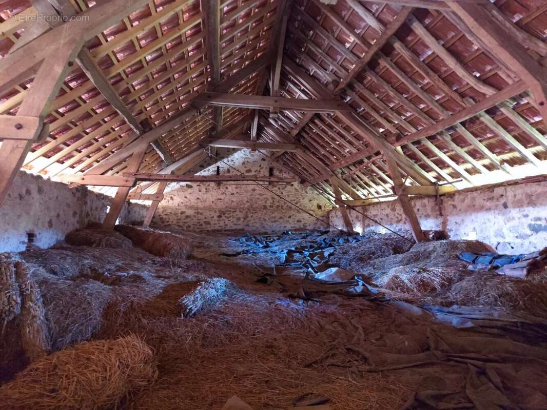 Maison à SAVIGNY-POIL-FOL