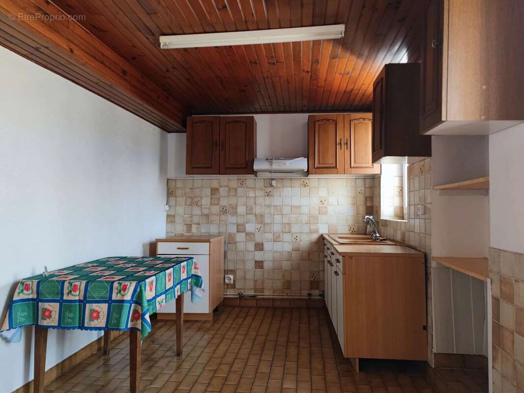 Maison à SAVIGNY-POIL-FOL