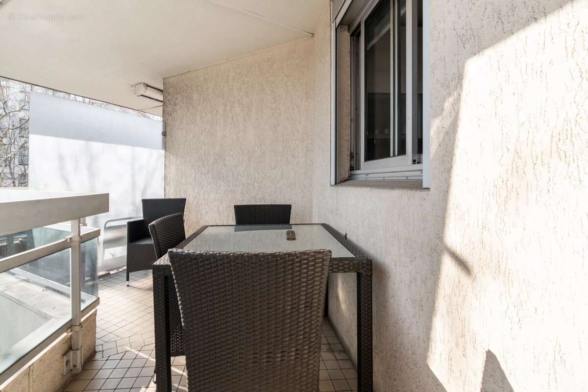 Appartement à LEVALLOIS-PERRET