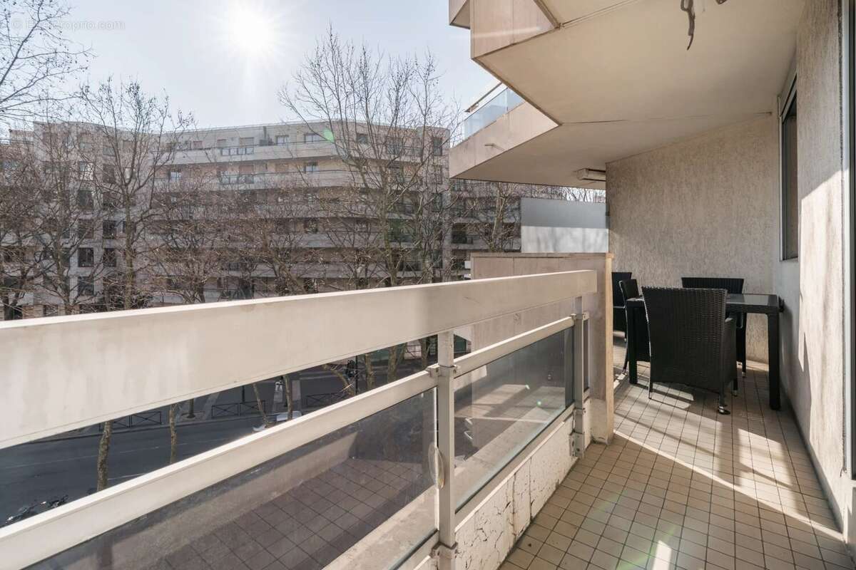 Appartement à LEVALLOIS-PERRET
