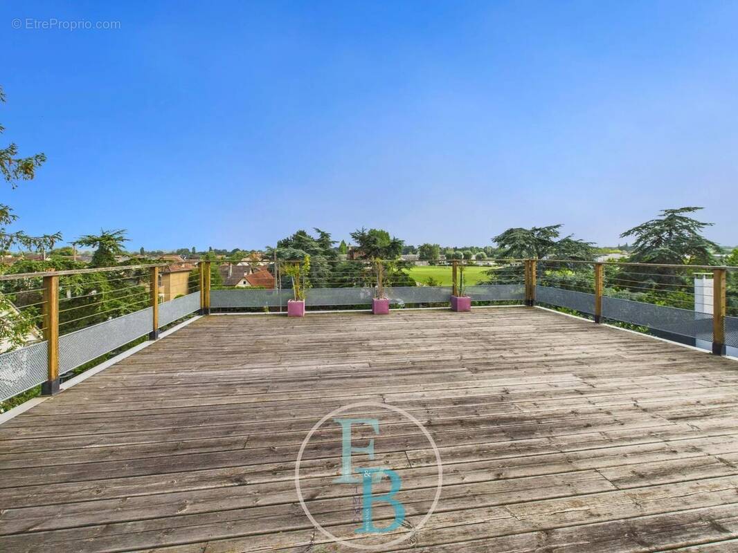 Maison à MERVILLE-FRANCEVILLE-PLAGE