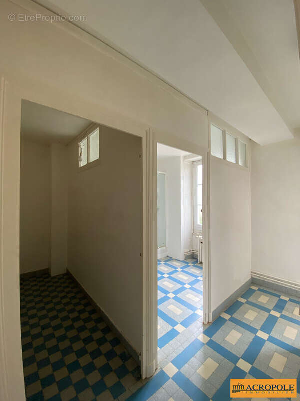 Maison à AUTRY-LE-CHATEL