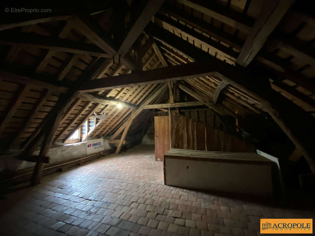 Maison à AUTRY-LE-CHATEL