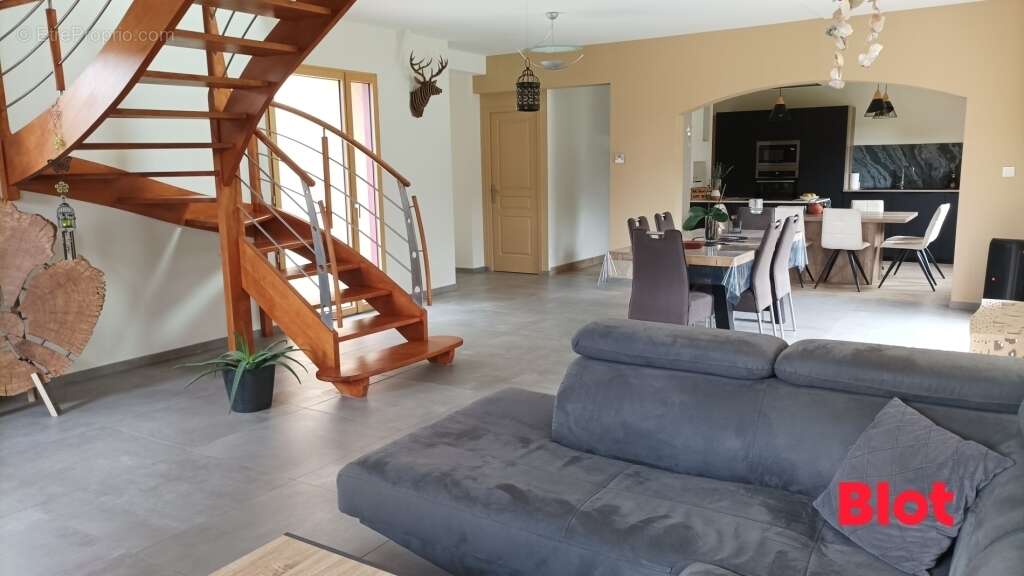 Maison à LA BOUEXIERE