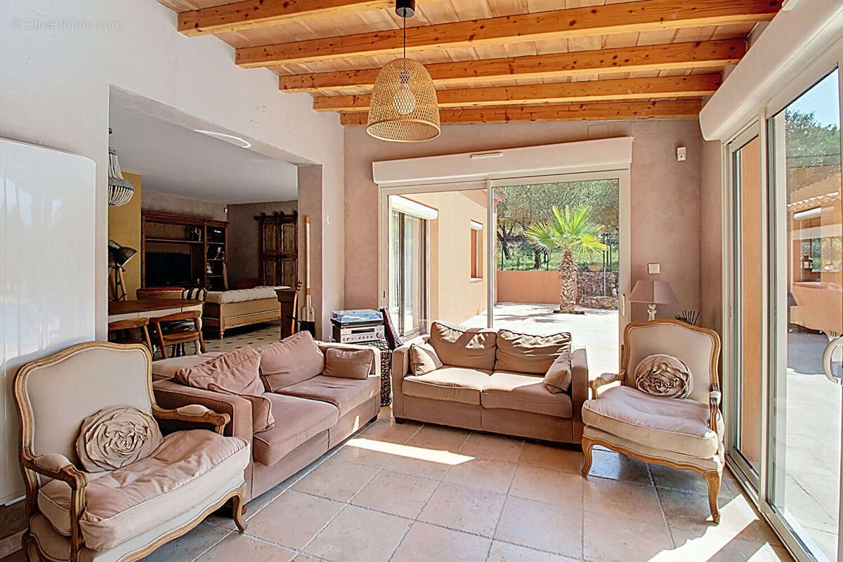 Maison à DRAGUIGNAN