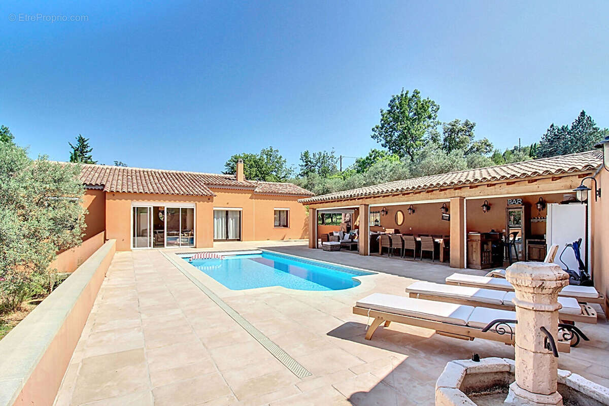 Maison à DRAGUIGNAN