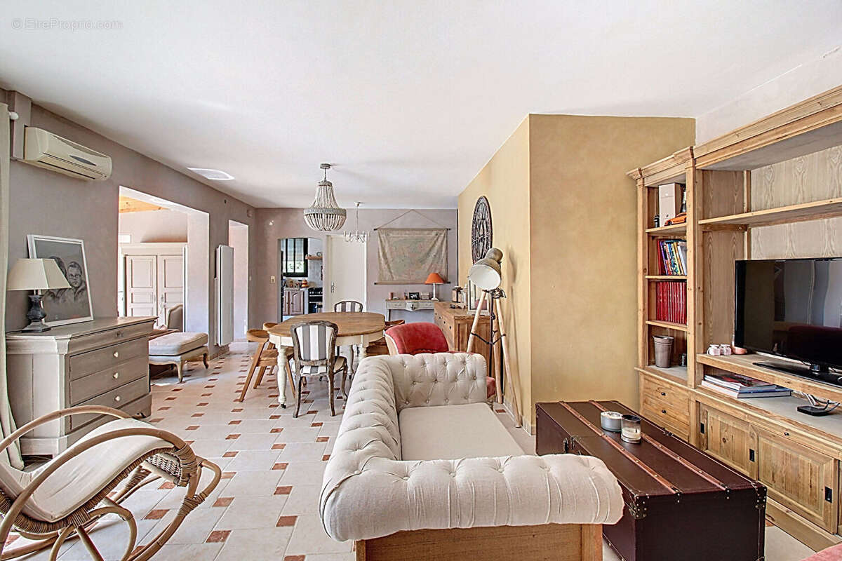 Maison à DRAGUIGNAN