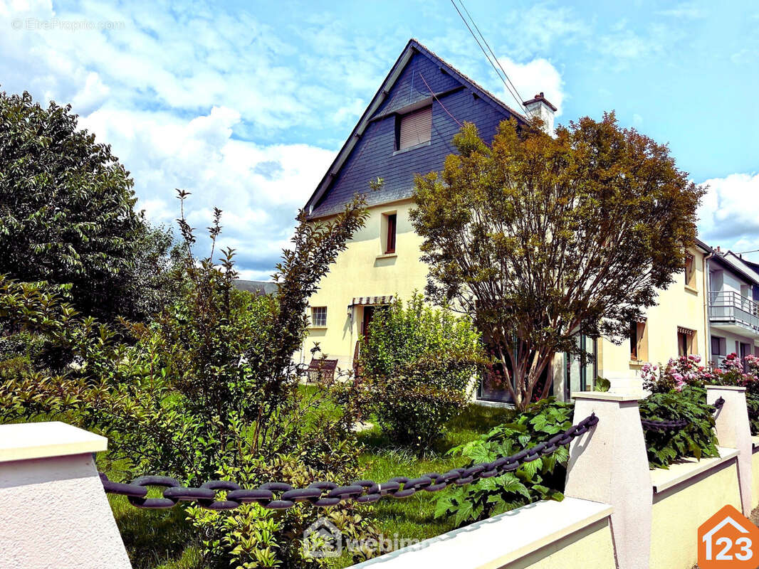 Maison familiale sur double parcelle constructible ? Rennes péri-centre - Maison à RENNES