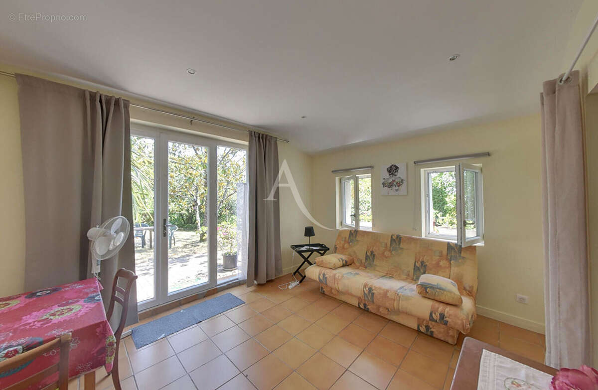 Maison à L&#039;HONOR-DE-COS