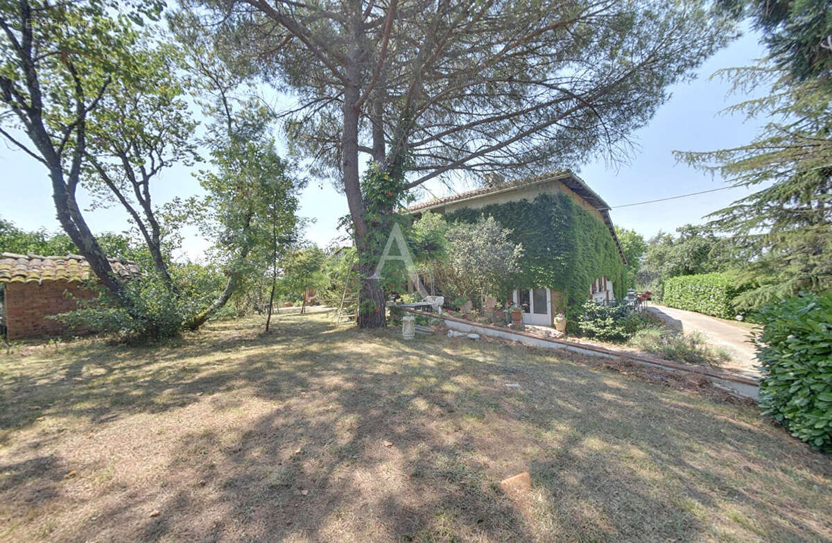 Maison à L&#039;HONOR-DE-COS