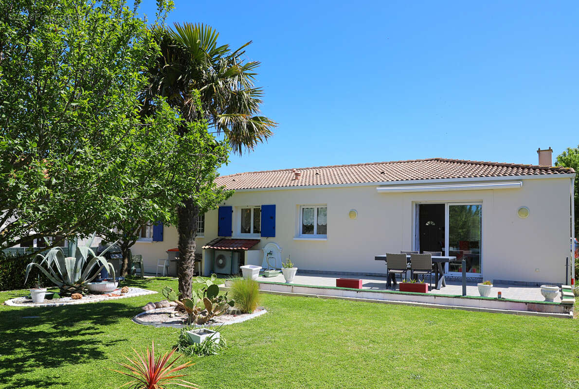 Maison à SAINT-GEORGES-DE-DIDONNE