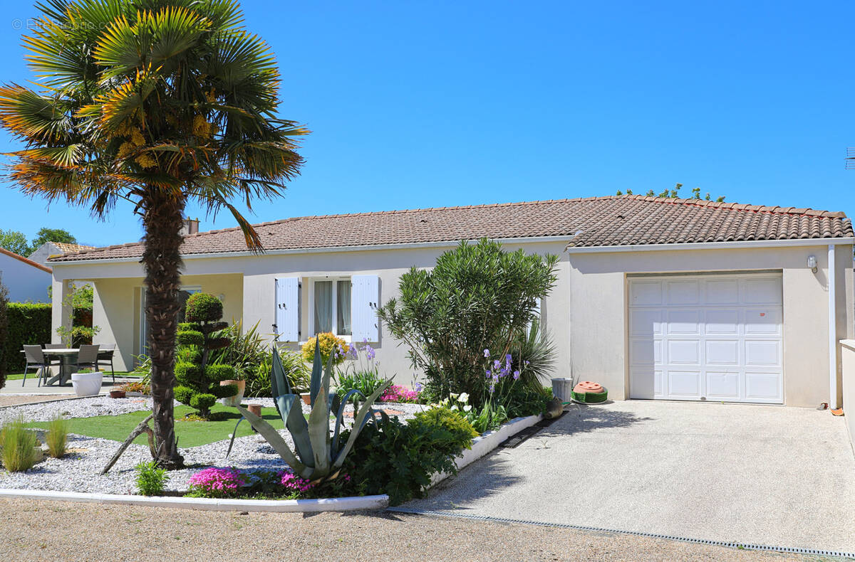 Maison à SAINT-GEORGES-DE-DIDONNE