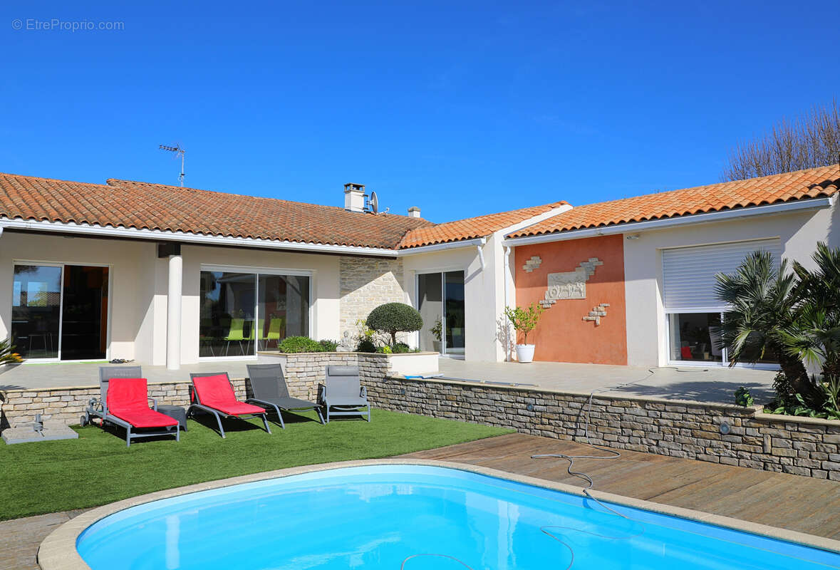 Maison à MESCHERS-SUR-GIRONDE