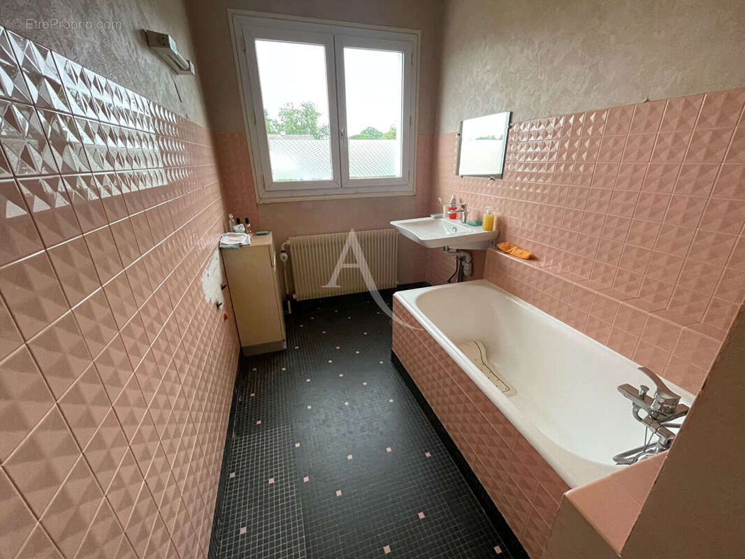 Maison à SAINT-PHILBERT-DE-GRAND-LIEU