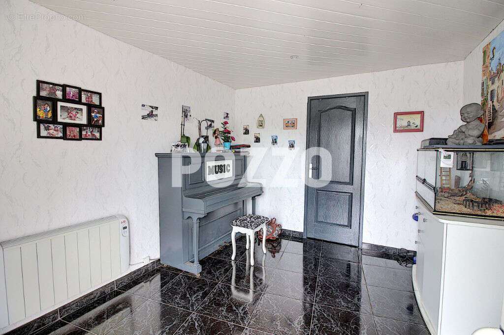 Maison à SAINT-PLANCHERS